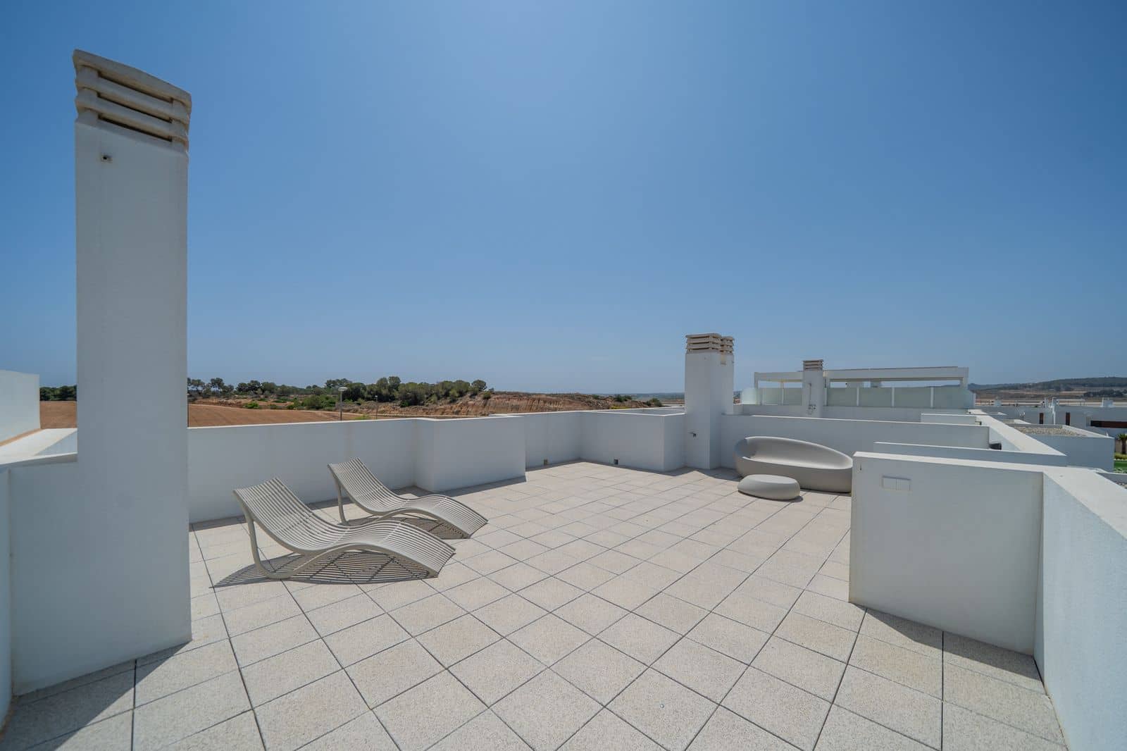 Capri 8 view 21
